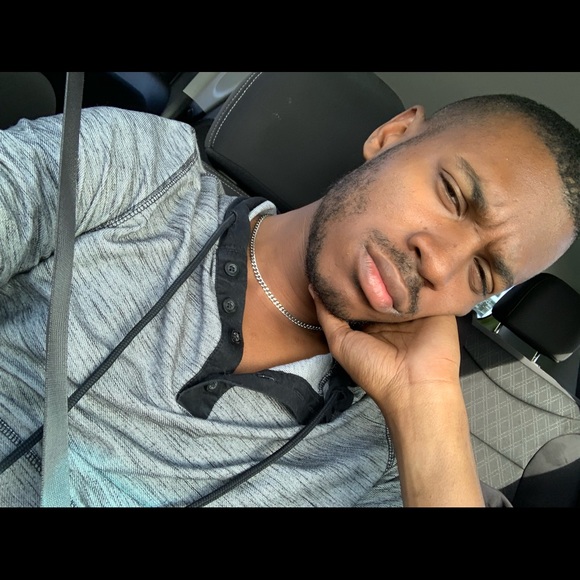 Meet your Posher, Lee - Picture 1 of 1